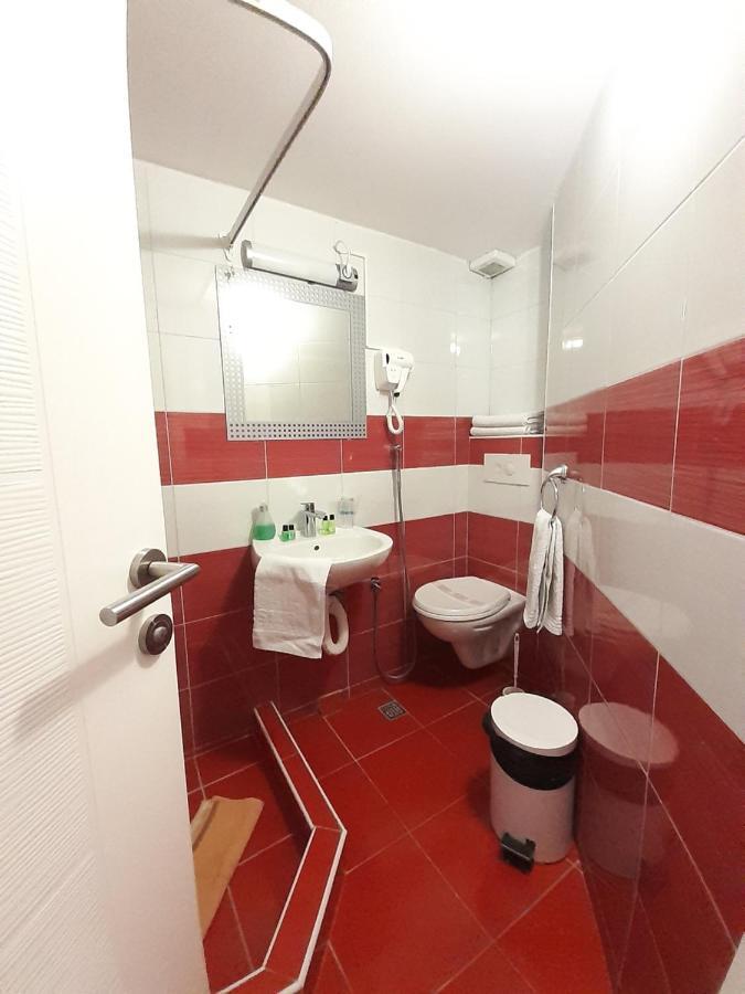 M'Ali Rooms Sarajevo Bagian luar foto